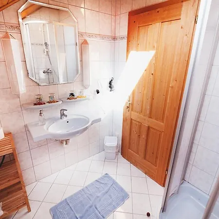 Haus Annerl Guest house Grundlsee
