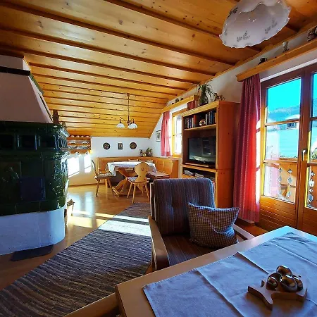 Haus Annerl بيت ضيافة