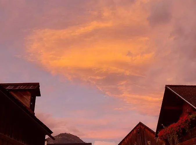 Haus Annerl Guest house *